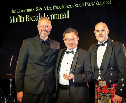 L-R: Pete Hartley - General Manager of Foodco New Zealand, Albert Yee - Muffin Break Lynmall and NZ‘s Franchisee of the Year, Richard Goodman - CEO of Foodco Group